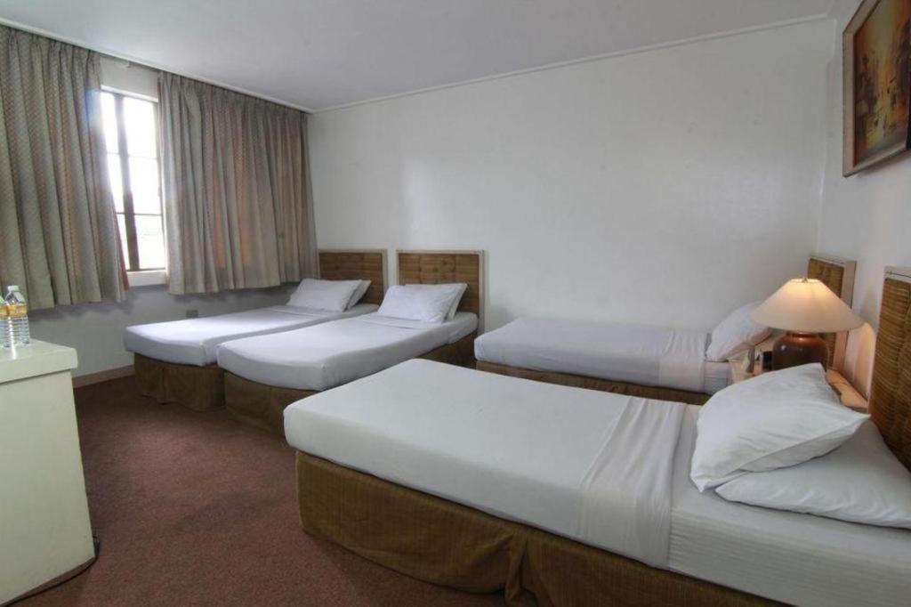 Hotel Supreme Baguio City Extérieur photo